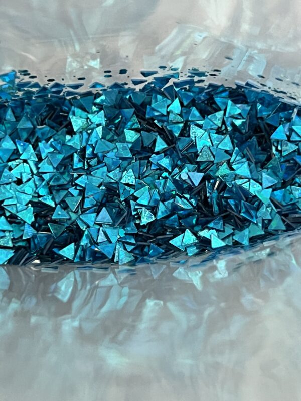 Turquoise (triangles)
